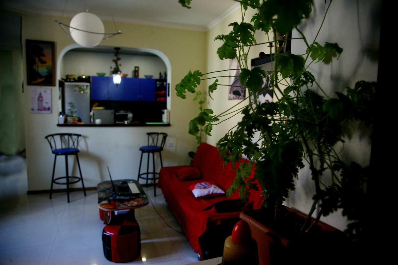Guesthouse Different Tbilisi Exterior photo